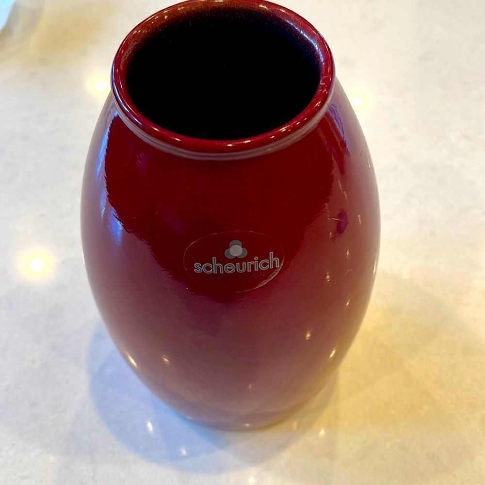 Scheurich oxblood vase new with sticker made in Germany 629–18 excellent shape.